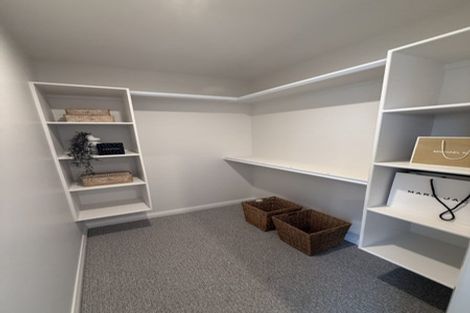 Photo of property in 5 Mangatainoka Lane, Awapuni, Palmerston North, 4412