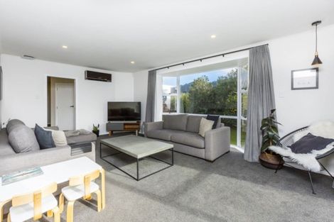 Photo of property in 5 Mitre Grove, Trentham, Upper Hutt, 5018