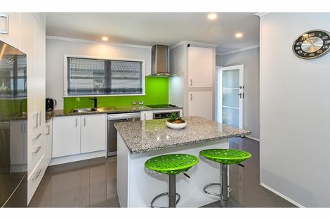 Photo of property in 2 Chestnut Road, Papatoetoe, Auckland, 2025