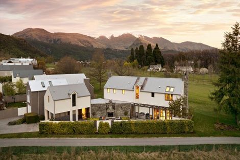 Photo of property in Millbrook Resort, 1 Malaghans Ridge, Arrowtown, 9371