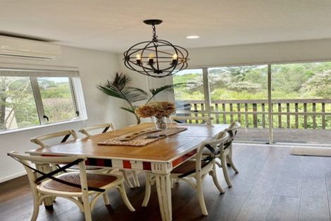 Photo of property in 3 Fresil Lane, Massey, Auckland, 0614