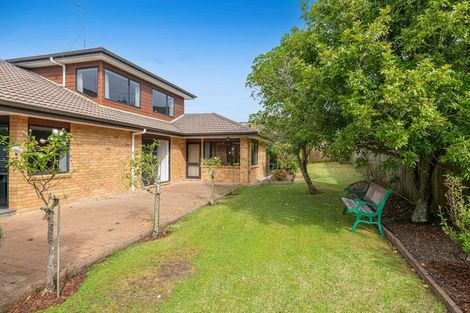 Photo of property in 9 Thornbill Rise, Unsworth Heights, Auckland, 0632