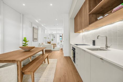 Photo of property in 4/11 Courtenay Place, Te Aro, Wellington, 6011