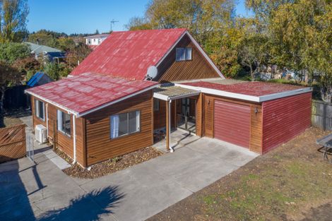 Photo of property in 2a Wainoni Road, Wainoni, Christchurch, 8061
