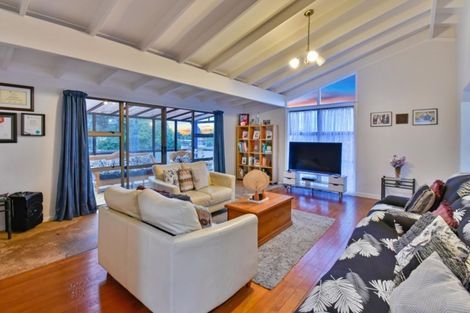 Photo of property in 25 Friesian Drive, Mangere, Auckland, 2022