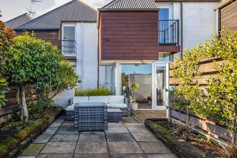 Photo of property in 102 Winchester Street, Merivale, Christchurch, 8014