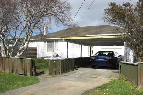 Photo of property in 34 Hinau Grove, Wainuiomata, Lower Hutt, 5014