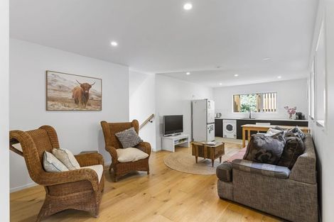 Photo of property in 9a Mirage Place, Beach Haven, Auckland, 0626