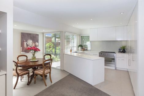 Photo of property in 23 Glenharrow Avenue, Avonhead, Christchurch, 8042