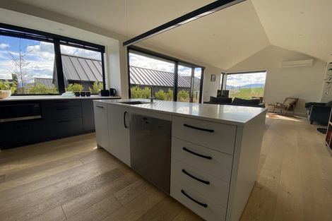 Photo of property in 2 Mckenzies Shute, Jacks Point, Queenstown, 9371