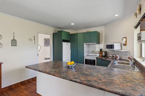 Photo of property in 43 Ngarara Road, Waikanae, 5036