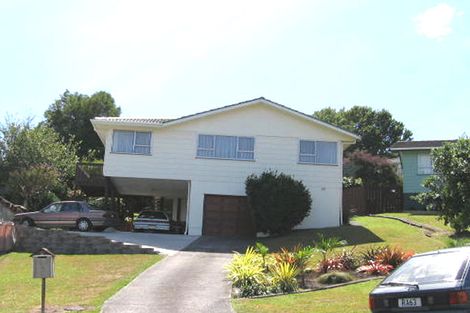 Photo of property in 6 Kama Place, Sunnynook, Auckland, 0620
