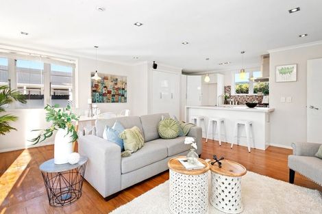 Photo of property in 1044 High Street, Avalon, Lower Hutt, 5011