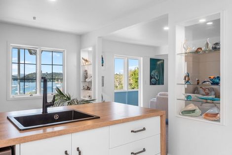 Photo of property in 8 Kakapu Road, Okiato, Russell, 0272