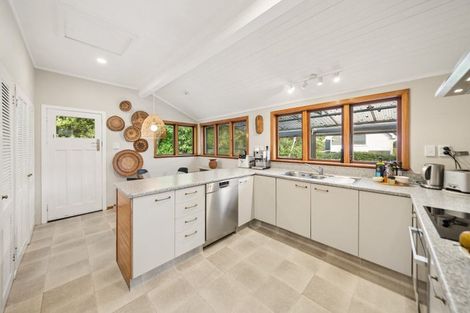 Photo of property in 26 Burma Road, Khandallah, Wellington, 6035