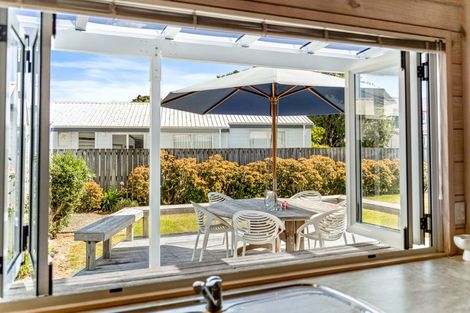 Photo of property in 16 The Dunes, Pauanui, Hikuai, 3579