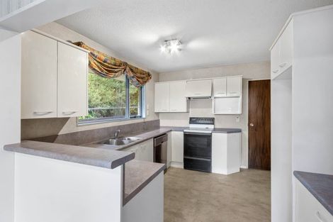 Photo of property in 427 Memorial Avenue, Burnside, Christchurch, 8053