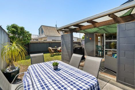 Photo of property in 109a Linton Crescent, Whangamata, 3620
