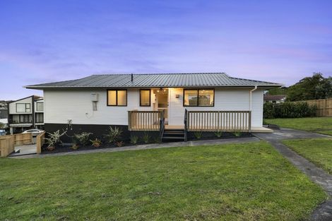 Photo of property in 6 Crosby Road, West Harbour, Auckland, 0618