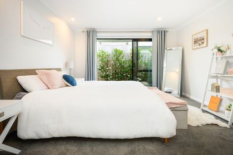 Photo of property in 6 Ngaio Street, West End, Palmerston North, 4412