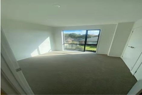 Photo of property in 4/47a Huntington Drive, Huntington Park, Auckland, 2013