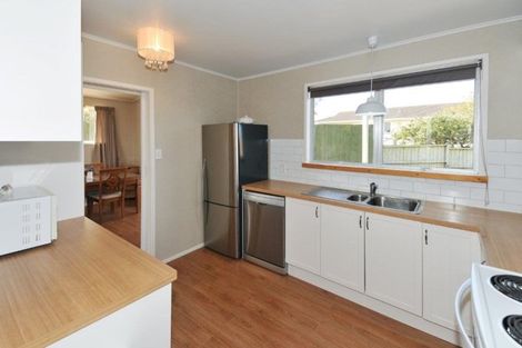 Photo of property in 4 Cassia Place, Sunnynook, Auckland, 0620