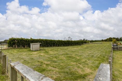 Photo of property in 589 Kent Road, Korito, New Plymouth, 4371