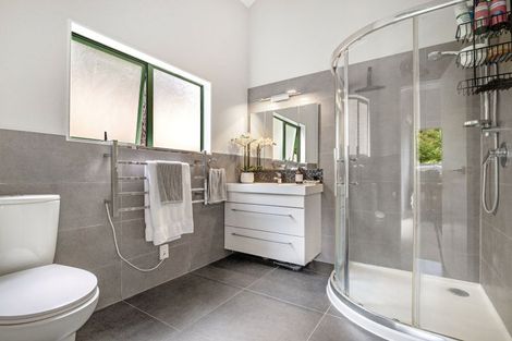 Photo of property in 1/62 Stapleford Crescent, Browns Bay, Auckland, 0630