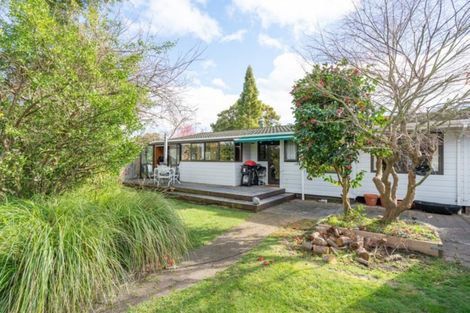 Photo of property in 4 Kathleen Place, Rainbow Point, Taupo, 3330