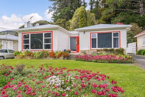 Photo of property in 88 Hine Road, Wainuiomata, Lower Hutt, 5014