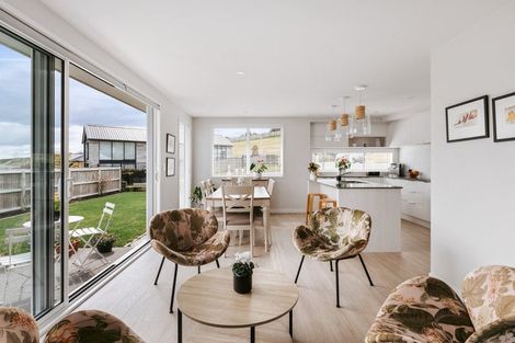 Photo of property in 74 Whakaturou Crescent, Pyes Pa, Tauranga, 3112