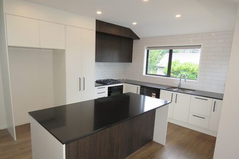 Photo of property in 191a Golf Road, Titirangi, Auckland, 0604