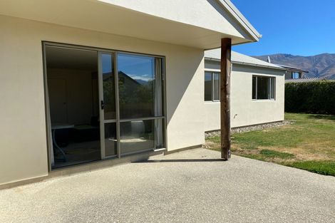 Photo of property in 81a Kings Drive, Wanaka, 9305
