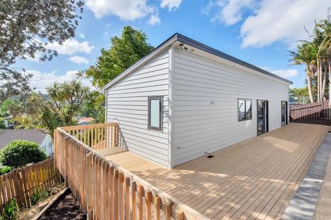 Photo of property in 34 Oaktree Avenue, Browns Bay, Auckland, 0630