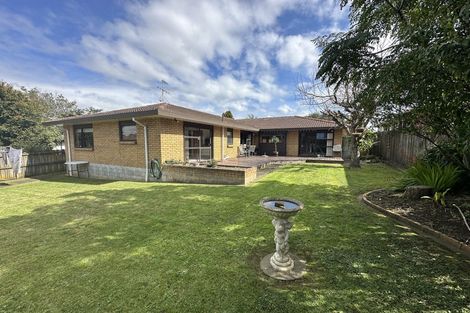 Photo of property in 54 Pigeon Mountain Road, Half Moon Bay, Auckland, 2012