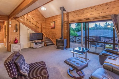 Photo of property in 74 Colwill Road, Massey, Auckland, 0614