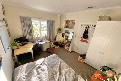 Photo of property in 36 Northland Road, Northland, Wellington, 6012