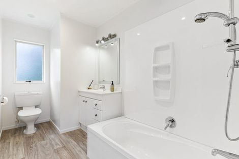 Photo of property in 10 Owl Court, Unsworth Heights, Auckland, 0632