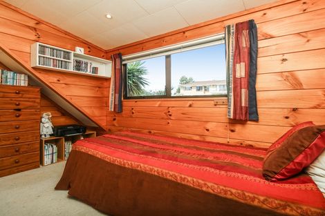 Photo of property in 74 Colwill Road, Massey, Auckland, 0614