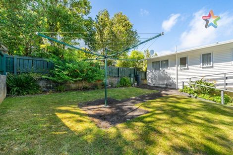 Photo of property in 5 Ruth Grove, Karori, Wellington, 6012