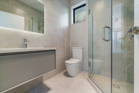 Photo of property in 36 Whakairo Crescent, Gulf Harbour, Whangaparaoa, 0930