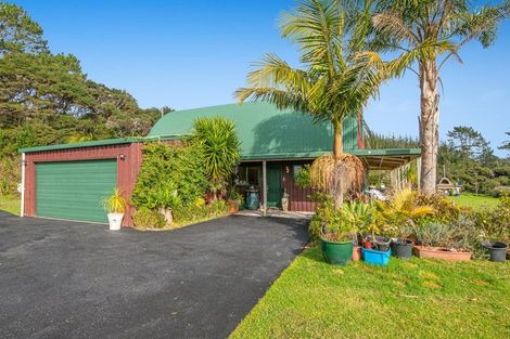 Photo of property in 4 Ferngully Road, Helensville, Kaukapakapa, 0871