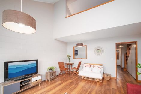 Photo of property in 2/164 Kilmore Street, Christchurch Central, Christchurch, 8013