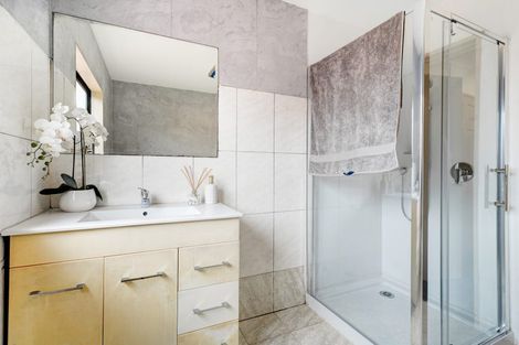 Photo of property in 17 Edgewood Way, Henderson, Auckland, 0612