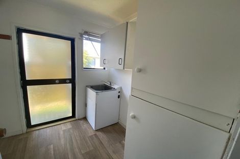 Photo of property in 19a Etherton Drive, Weymouth, Auckland, 2103