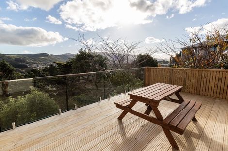 Photo of property in 18 Tobago Crescent, Grenada North, Wellington, 5028