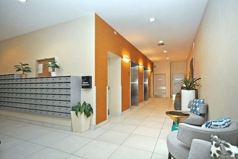 Photo of property in 602/17 Osterley Way, Manukau, Auckland, 2104