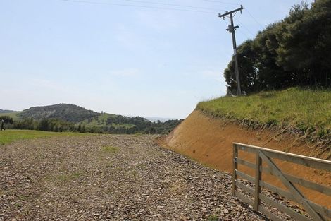 Photo of property in 60 Summer Road, Tinopai, Matakohe, 0593