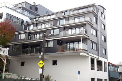 Photo of property in Endeavour Apartments, 23/125u Thorndon Quay, Pipitea, Wellington, 6011