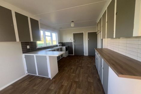 Photo of property in 15 Laird Street, Castlecliff, Whanganui, 4501